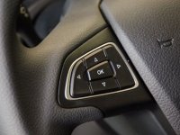 Đánh giá xe Ford Focus 2017: Vô-lăng 1/