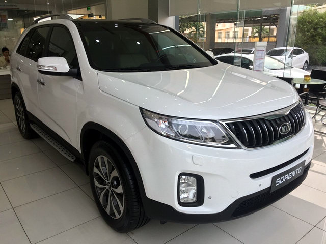 Kia Sorento 2017 sẽ cập bến thị trường Việt Nam với giá từ 848 triệu.