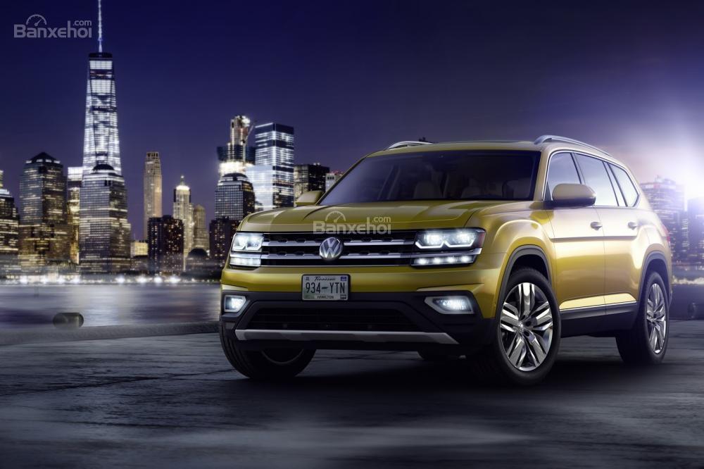 Volkswagen Atlas 2018 công bố giá bán từ 30.500 USD, đối đầu Mazda CX-9.