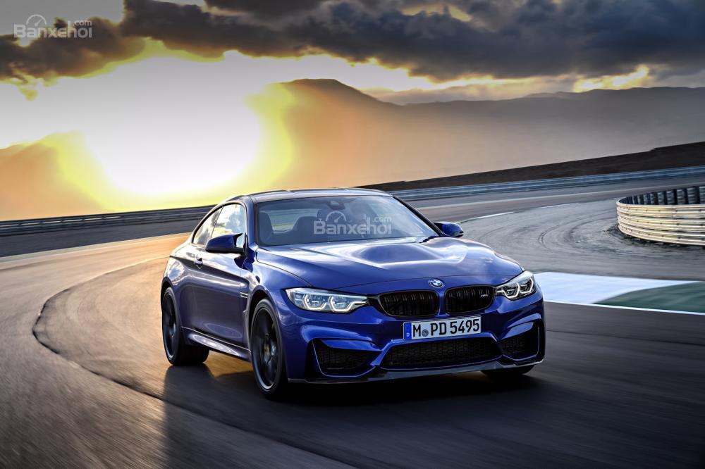 BMW M4 CS giá 2,85 tỷ sẽ chính thức ra mắt tại  triển lãm ô tô Thượng Hải.