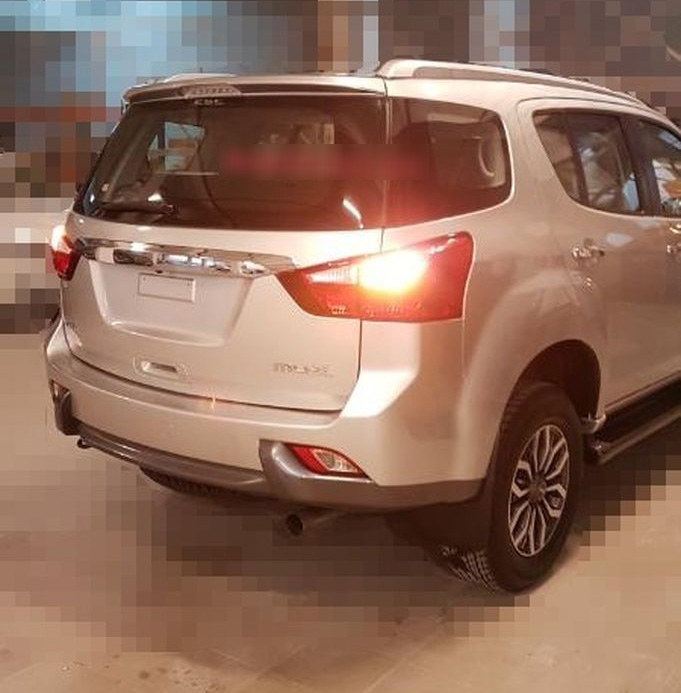 Isuzu MU-X mới sẽ có động cơ tăng áp dầu 3.0L.