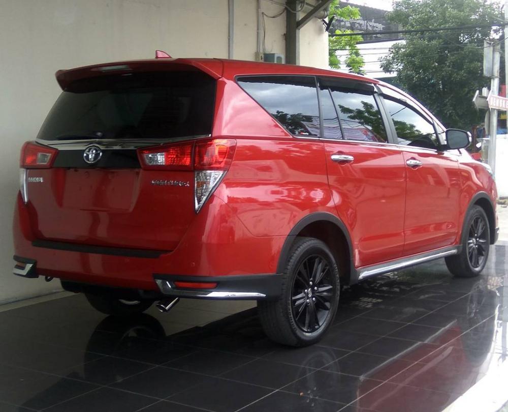 Toyota Innova Touring Sport