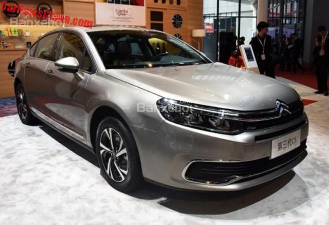 Citroen C5 facelift mới chính thức có mặt tại triển lãm xe Thượng Hải.