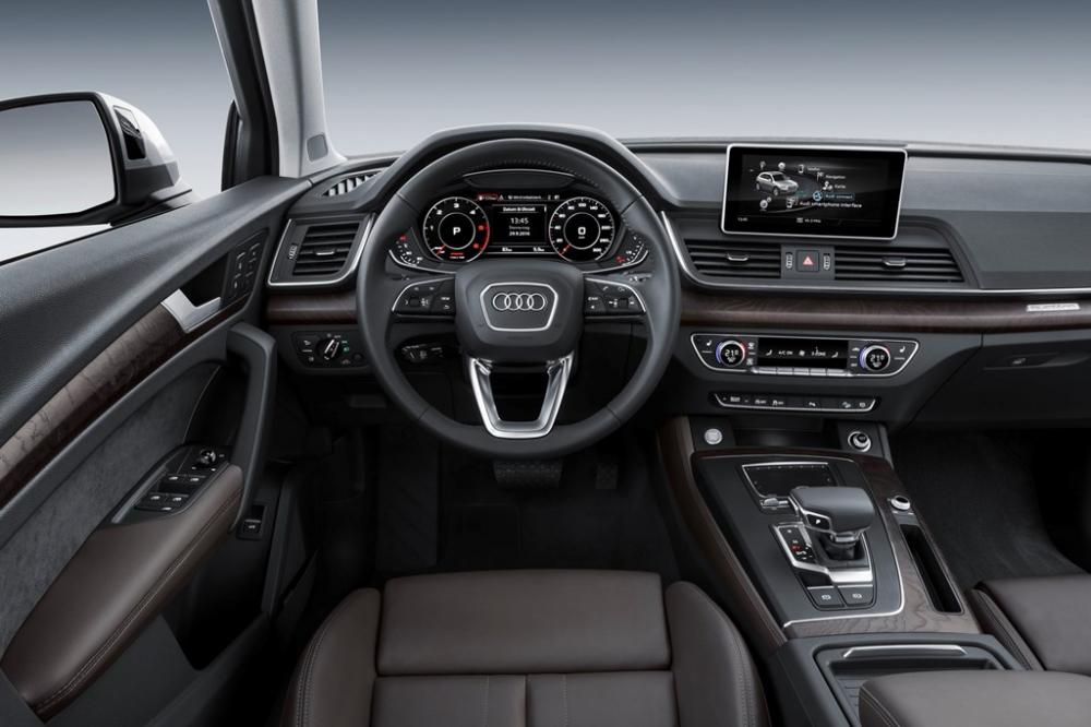 Đánh giá xe Audi Q5 2017: Vô lăng.