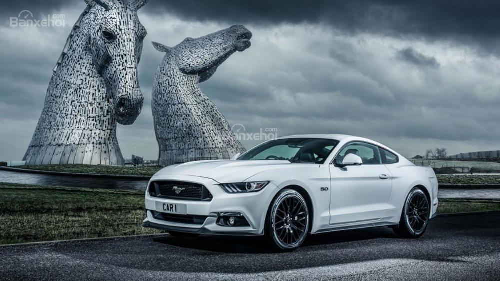 Ford Mustang - Xe thể thao bán chạy nhất thế giới năm 2016.