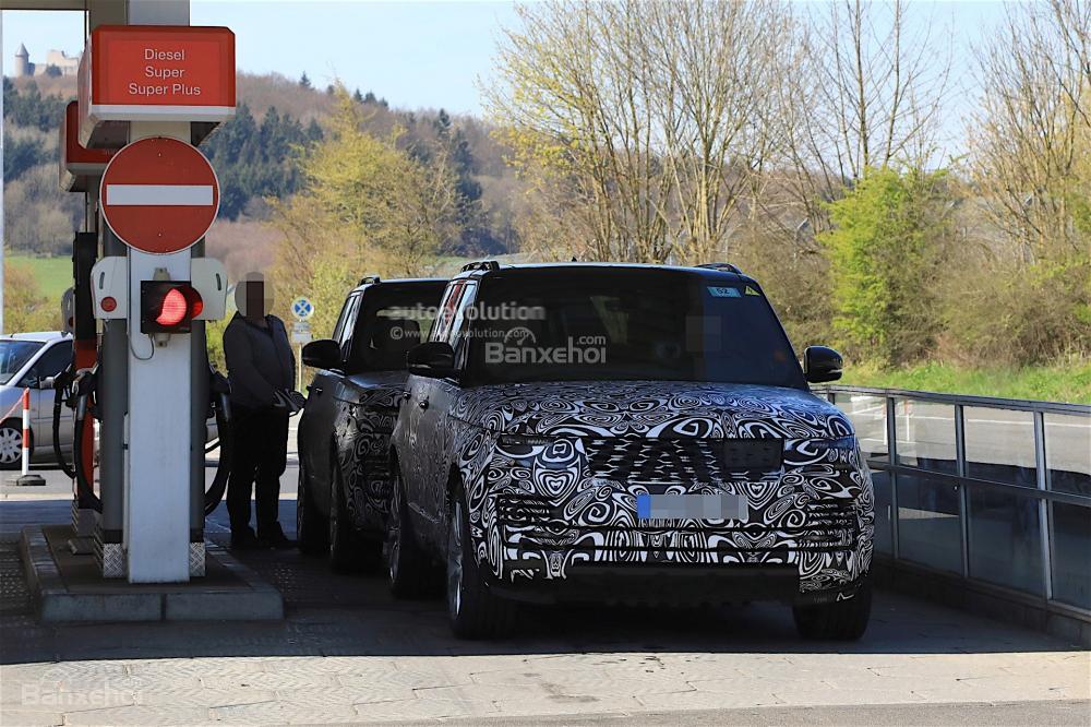 Land Rover Range Rover 2018 facelift bị bắt gặp trên đường chạy thử a1