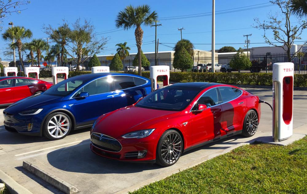 Tesla Model S và Model X