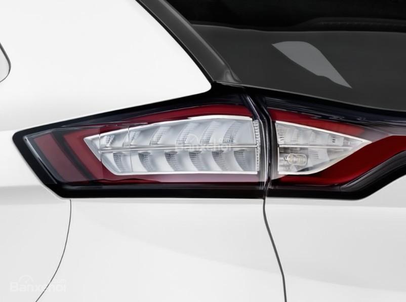 Đánh giá xe Ford Edge 2017: Dải đèn hậu cỡ lớn.