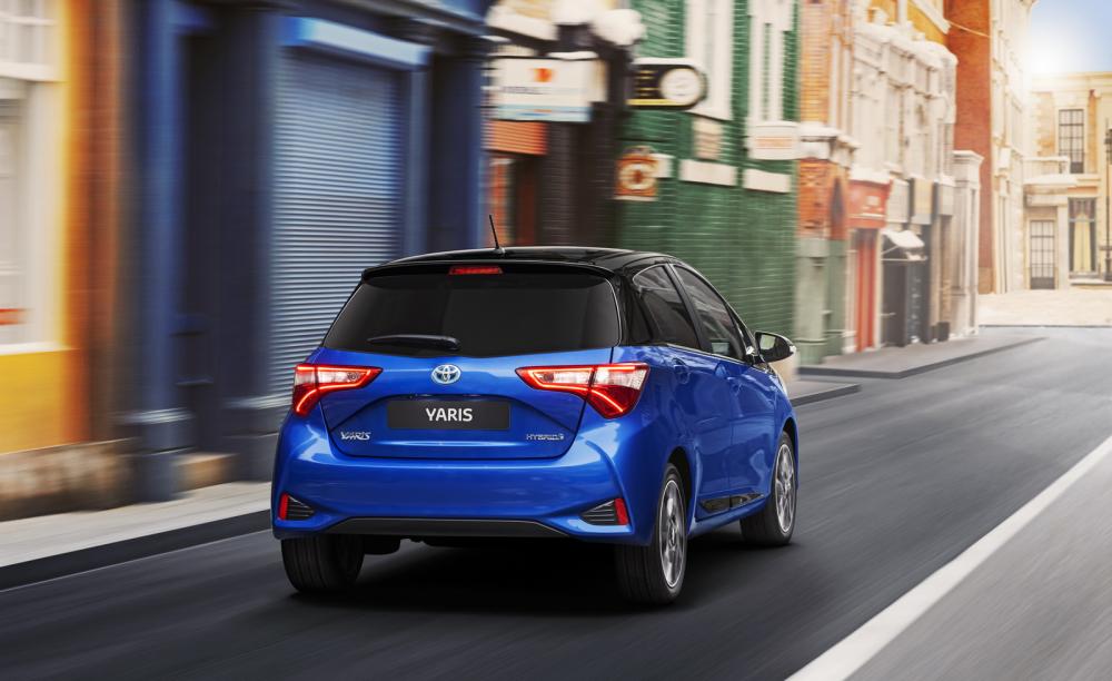 đuôi Toyota Yaris 2018.