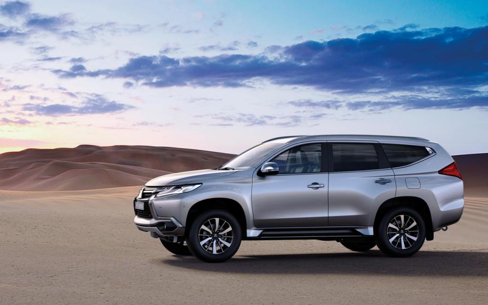 Đánh giá xe Mitsubishi Pajero Sport 2017: Thân xe.