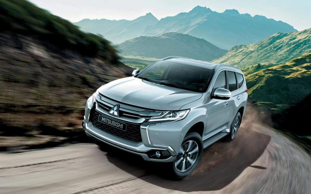 Đánh giá xe Mitsubishi Pajero Sport 2017: Ngoại thất.