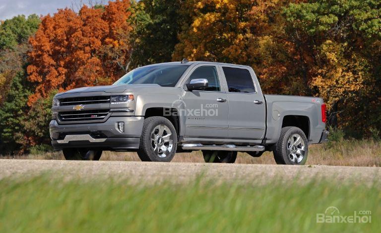 Đánh giá xe Chevrolet Silverado 1500 2017: Lựa chọn bán tải cỡ lớn không thể bỏ qua.