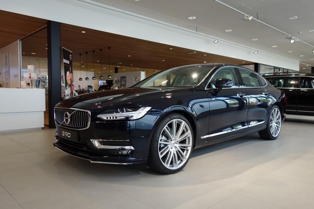 Volvo S90 sản xuất tại Trung Quốc được ''''''''xuất ngược'''''''' sang châu Âu.