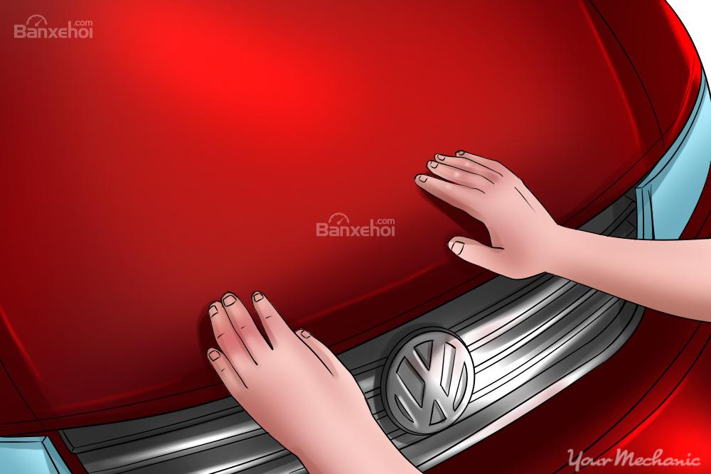  Mở nắp ca-pô bị kẹt a1