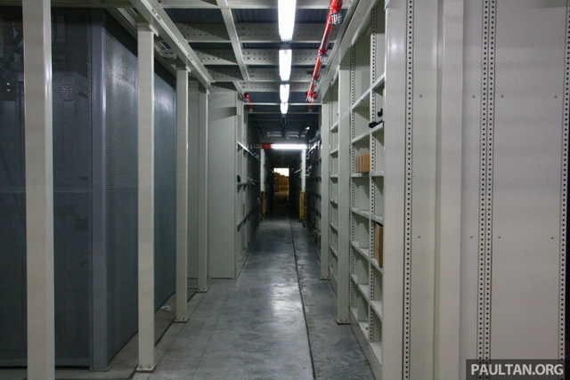 Hình ảnh kho phụ tùng BMW lớn nhất khu vực châu Á tại Malaysia 2 Hình ảnh kho phụ tùng BMW lớn nhất khu vực châu Á tại Malaysia 2.