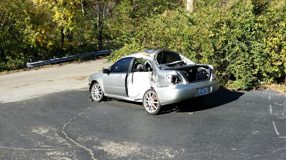 Không dừng xe ô tô giữa đường Không dừng xe ô tô giữa đường.