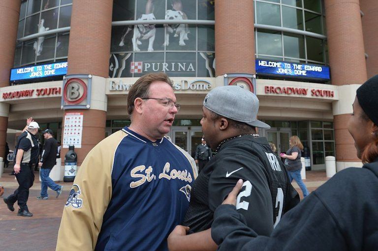 Tránh mọi sự đối đầu Tránh mọi sự đối đầu.