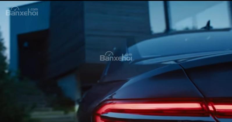 Audi A8 2019 nhá hàng trước ngày ra mắt 11/7.