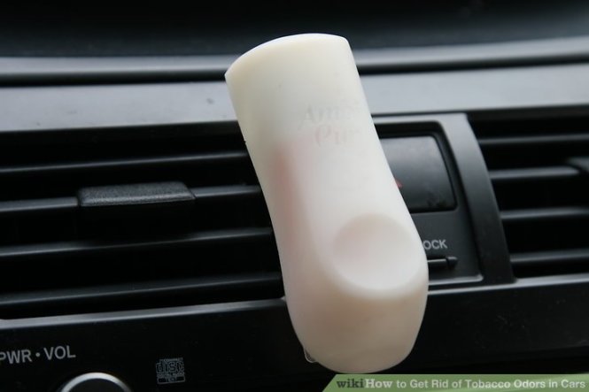 Treo một sản phẩm tạo hương làm mát và lọc khí trong cabin của xe Treo một sản phẩm tạo hương làm mát và lọc khí trong cabin của xe.