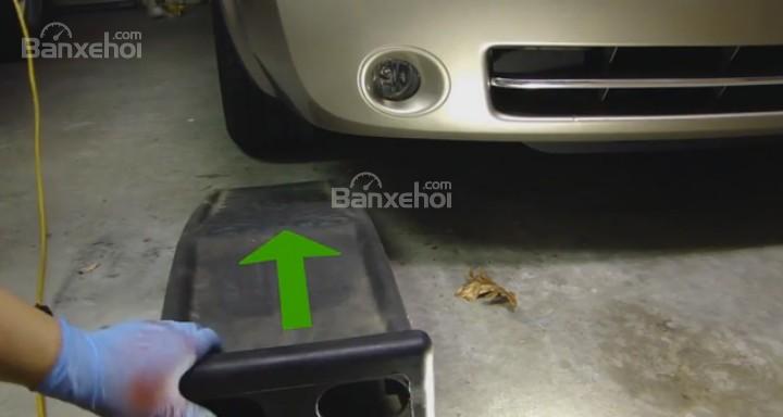 Hướng dẫn sử dụng chêm bánh xe ô tô 8