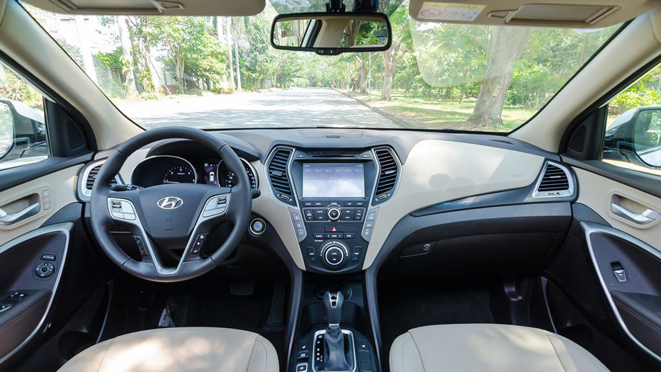 So sánh nội thất xe Hyundai Santa Fe 2017 và Nissan X-Trail 2017: Xe Hàn đẹp, xe Nhật nhiều trang bị So sánh nội thất xe Hyundai Santa Fe 2017 và Nissan X-Trail 2017: Xe Hàn đẹp, xe Nhật nhiều trang bị.