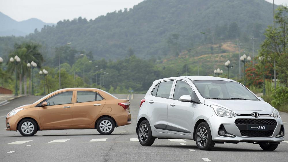 So sánh xe Hyundai Grand i10 2017 và Kia Morning 2017: Xe cá nhân và xe gia đình So sánh xe Hyundai Grand i10 2017 và Kia Morning 2017: Xe cá nhân và xe gia đình.