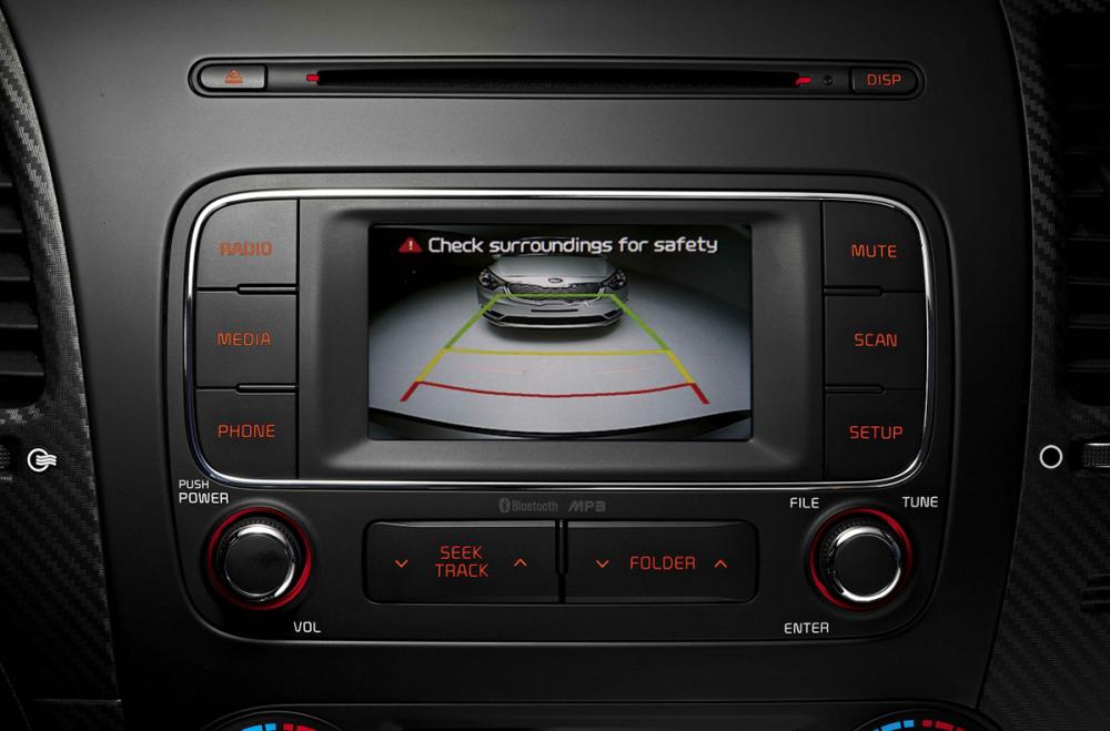 Camera lùi – “Thần hộ mệnh” của mỗi lái xe Camera lùi – “Thần hộ mệnh” của mỗi lái xe.