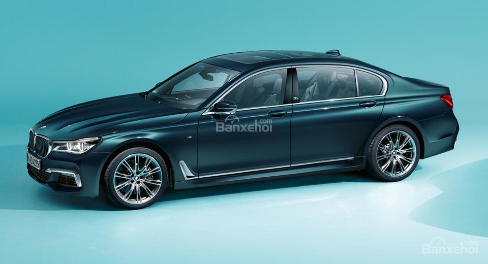 Vén màn BMW 7-Series Edition 40 Jahre phiên bản kỷ niệm 1