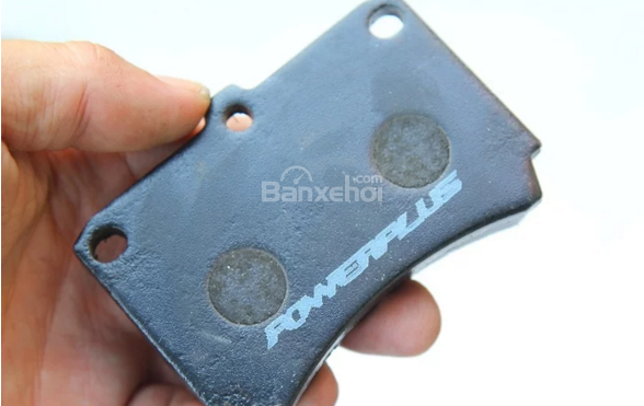 Hướng dẫn chọn má phanh phù hợp cho xe ô tô  a10