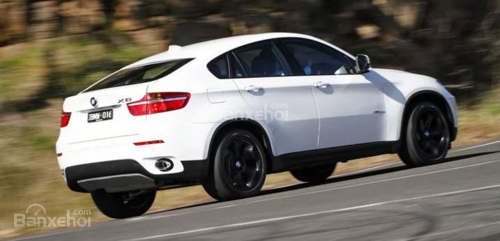 Hơn 21.000 xe BMW X5, X6 bị triệu hồi do lỗi túi khí Takata 1