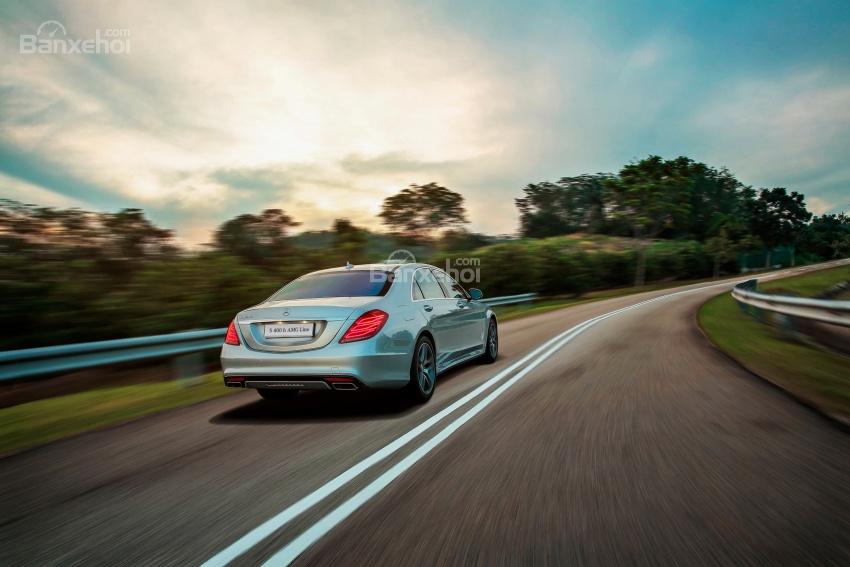 Mercedes-Benz S400h AMG Line chốt giá 3,18 tỷ đồng tại Malaysia a4