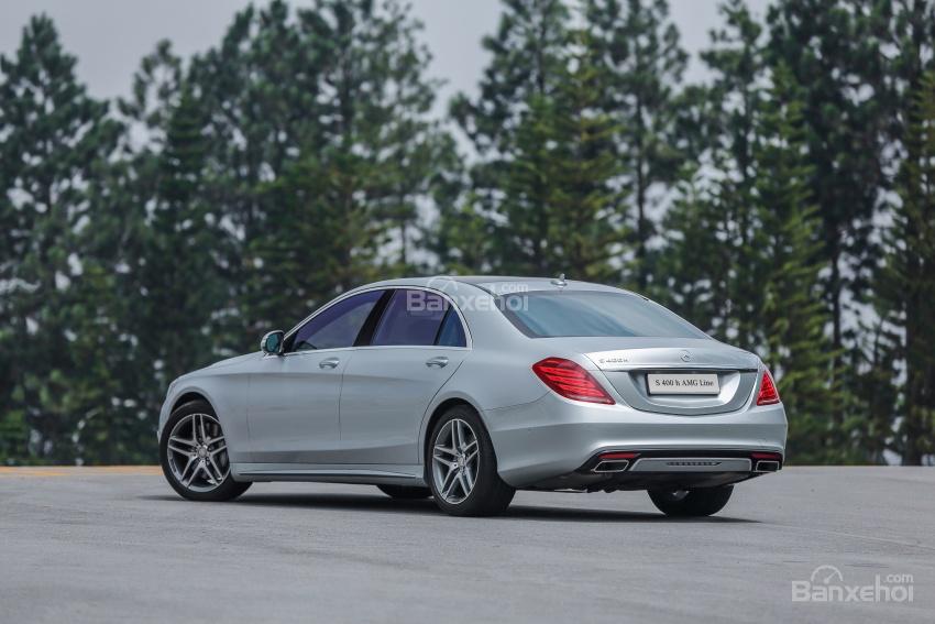 Mercedes-Benz S400h AMG Line chốt giá 3,18 tỷ đồng tại Malaysia a3