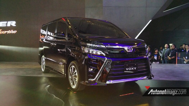 Hình ảnh mẫu Toyota Voxy 2017.