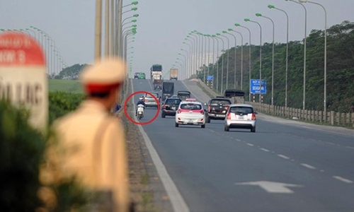 15 lỗi tài xế bị phạt ít nhất hai triệu đồng trên đường cao tốc 15 lỗi tài xế bị phạt ít nhất hai triệu đồng trên đường cao tốc.
