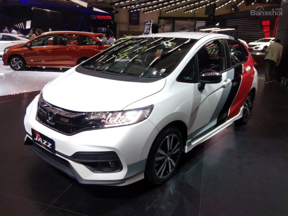 Honda Jazz facelift và Jazz RS facelift lộ diện tại triển lãm GIIAS 2017 a1