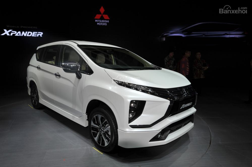 Chỉ vừa ra mắt, MPV Mitsubishi Xpander mới nhận ngay 6.000 đơn hàng tại Indonesia.