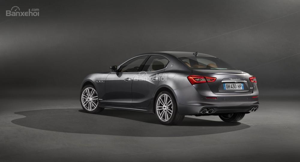 Maserati “nhá hàng” Ghibli GranLusso Facelift với công nghệ xe