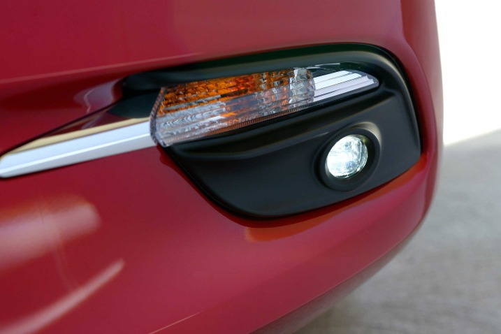Đánh giá xe Mazda 3 2017: Đèn sương mù sắc nét hơn a5