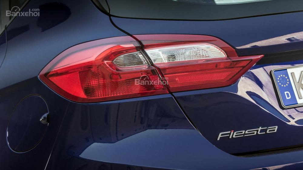 Đèn hậu Ford Fiesta 2018