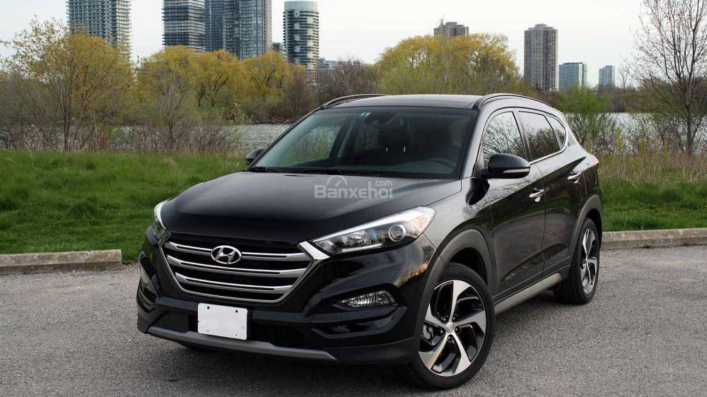 Honda CR-V 2017 và Hyndai Tucson 2017 - Chiến thắng với khoảng cách rất mong manh thuộc về Tucson.