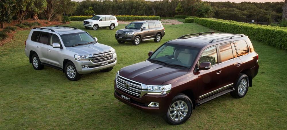 Toyota LandCruiser 2017: Chọn biến thể nào cho vừa lòng?