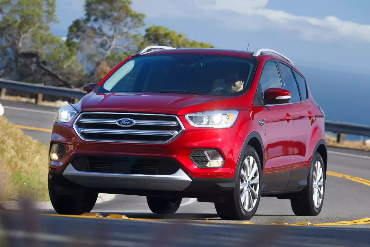 Độ an toàn trong va chạm của Ford Escape 2018 đã được cải thiện đáng kể