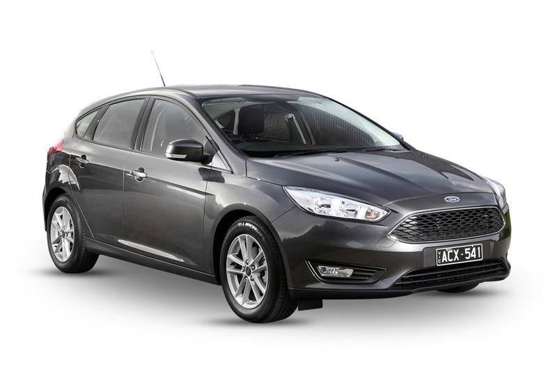 Volkswagen Golf bán nhiều nhất 8 tháng đầu năm ở châu Âu Ford Focus cụp từ phía trước