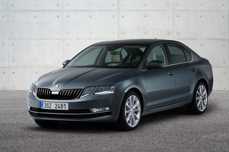 Volkswagen Golf bán nhiều nhất 8 tháng đầu năm ở châu Âu Skoda Octavia chụp từ phía trước