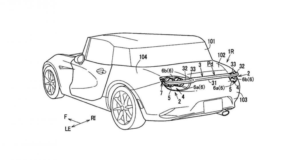 Mazda sáng chế cánh sau đặc biệt tích hợp vào đèn hậu.