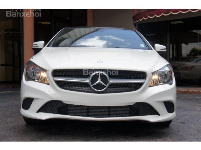 mặt trước ô tô Mercedes-Banz CLA