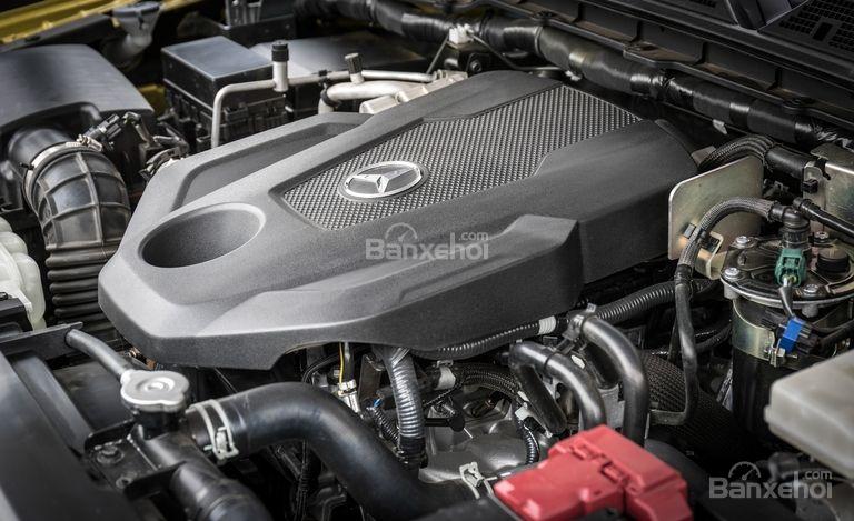 Đánh giá nhanh xe Mercedes-Benz X-Class 2018: Xe có 3 biến thể động cơ.