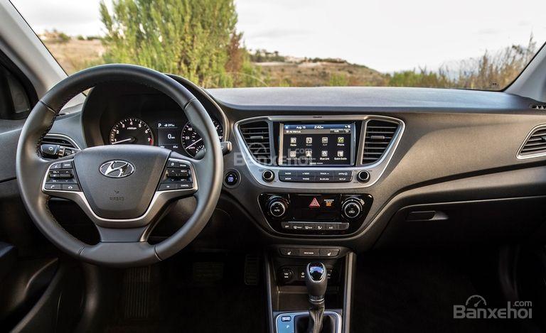 Nội thất Hyundai Accent 2018.