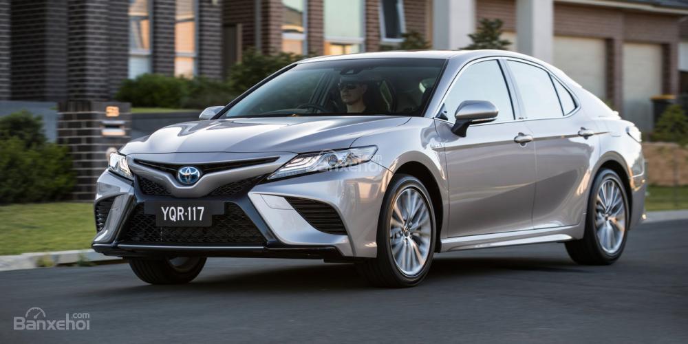 Toyota Camry 2018 thế hệ mới ra mắt Úc, giá từ 473 triệu đồng a4