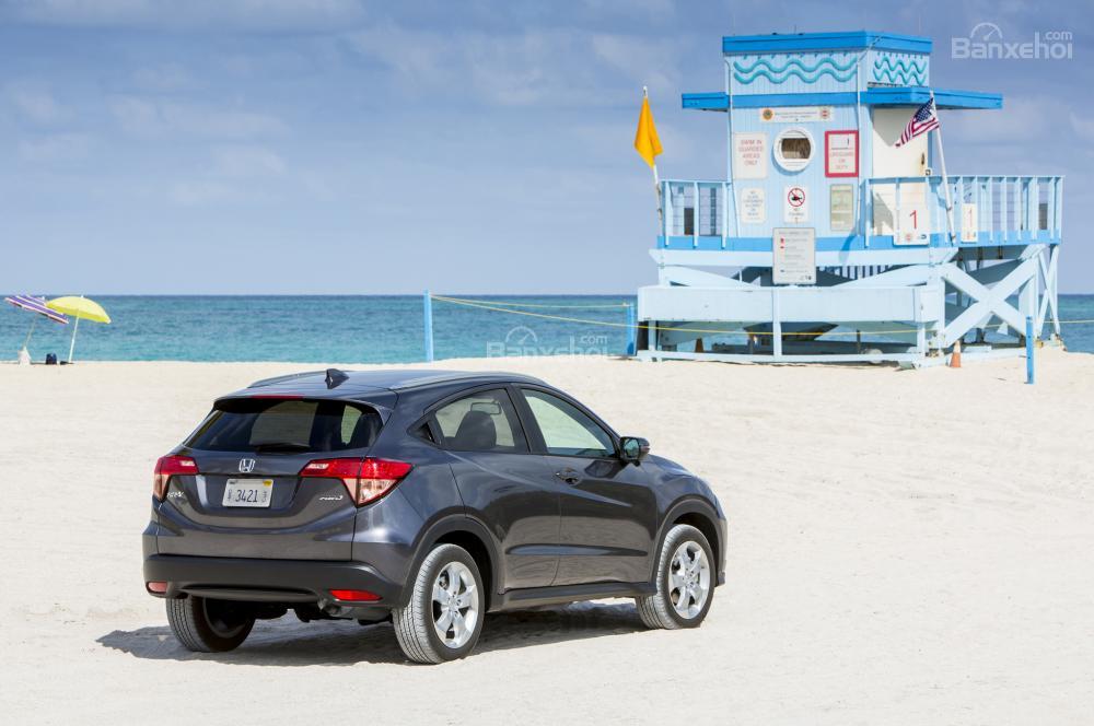 Honda HR-V 2018 - SUV có nội thất đẹp, tiện nghi và trải nghiệm lái ấn tượng .